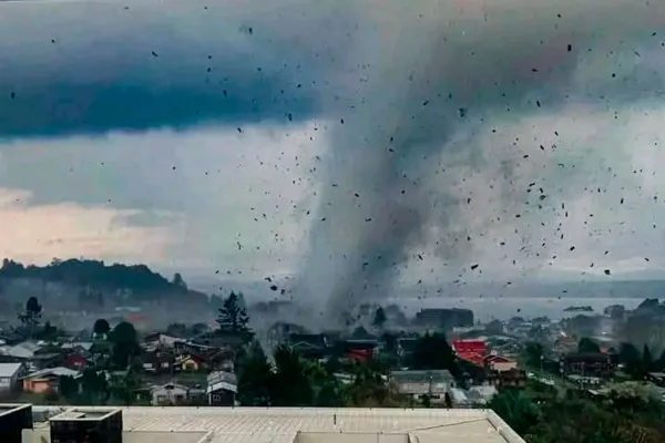 600x400_tornado-sur-chile-genero-danos-materiales-hay-alerta-trombas-marinas-1085015-175704