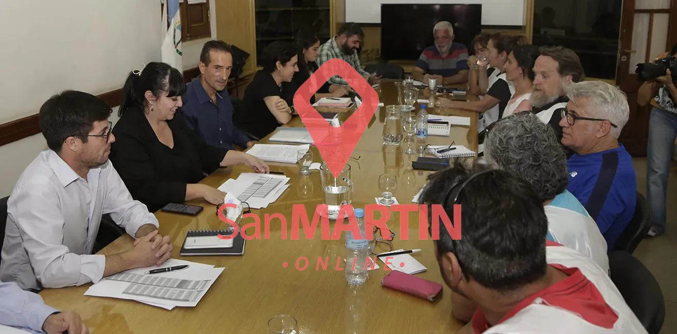 Web...Paritarias-Aten-Gob_MG_01-1320x652