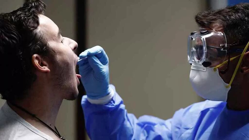 coronavirus-enfermedades_infecciosas-infecciones_514209533_157999866_1024x576