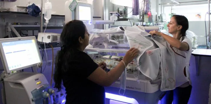 web-NEONATOLOGIA-PREMATUROS-QUE-RECIBEN-LECHE-BLH-1-696x344