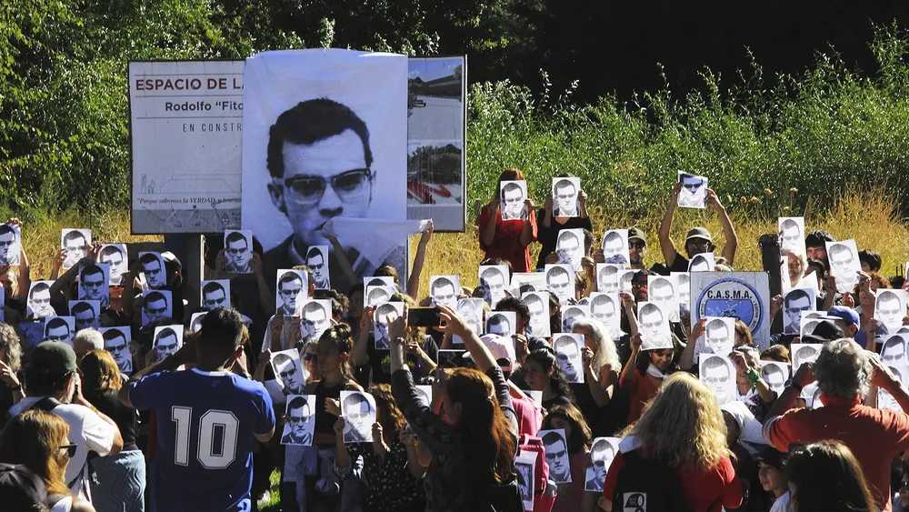 FITO TEBERNA reclamo espacio de la memoria