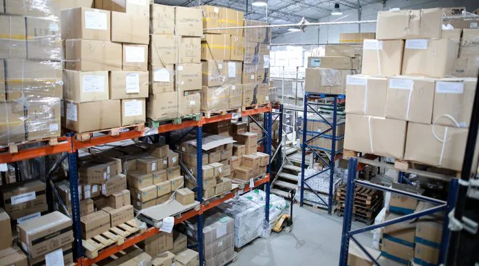 web-ALMACEN-CENTRAL-MEDICAMENTOS-3G3A0011-696x387