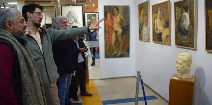 web-Continua-el-Ciclo-Anual-de-Exposiciones-de-artistas-neuquinos-en-Casa-del-Neuquen_0123-696x344