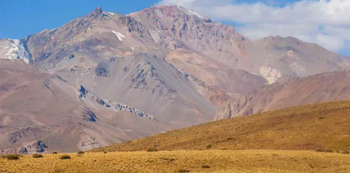 Web...Domuyo-1-696x344