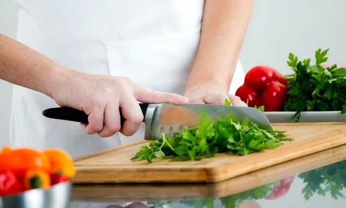 MANIPULACION-ALIMENTOS-696x418