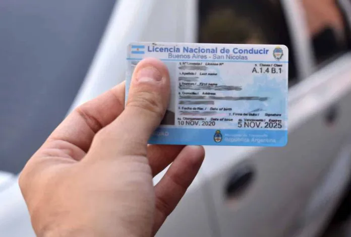 Licencia-de-conducir-696x470