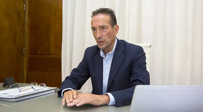 web-Jorge-Tobares_8080-11-696x387