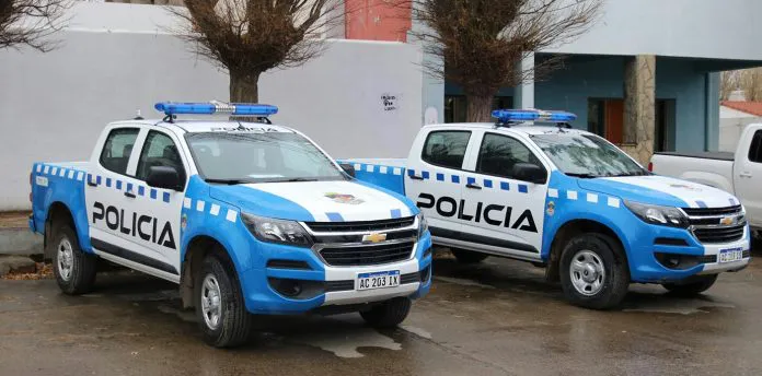 Web...-Policia-Zapala-696x344