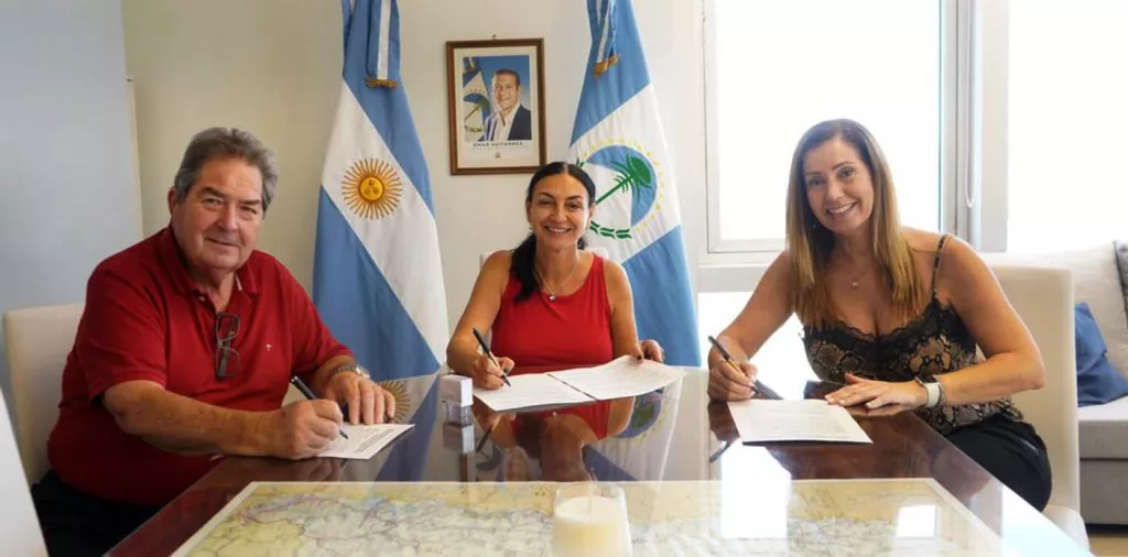 Web...firma-convenio-para-realizar-campanas-de-atencion-oftalmologica-1024x506