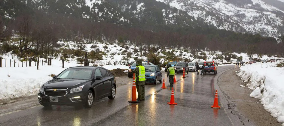 web-operativo-vial-en-la-ruta-de-los-Siete-Lagos_08A7175-945x420