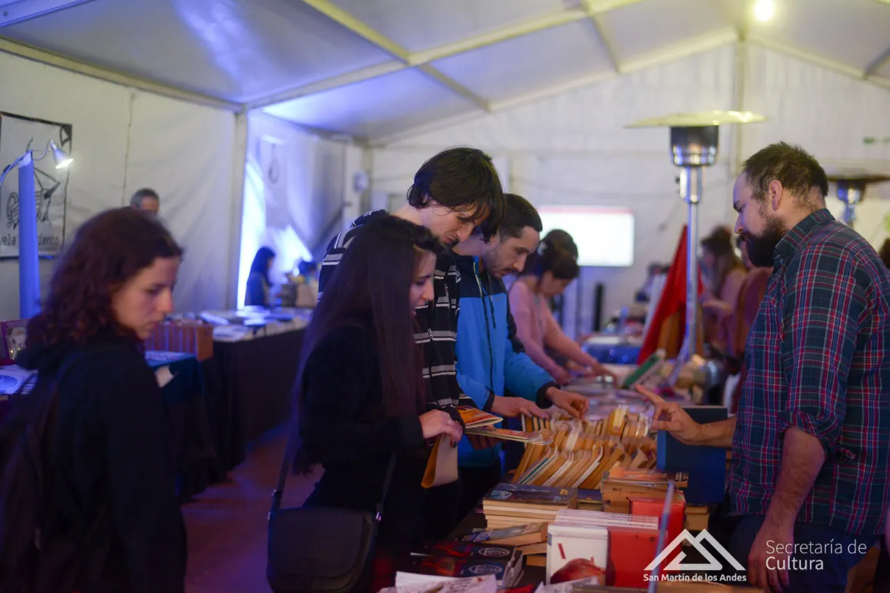 344547136_6199486040118828_5281770338787076742_n