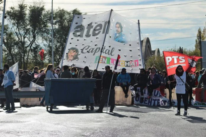 Aten.Docentes-696x464