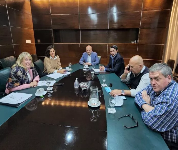 WhatsApp-Image-2022-04-19-at-11.37.44-AM-696x585