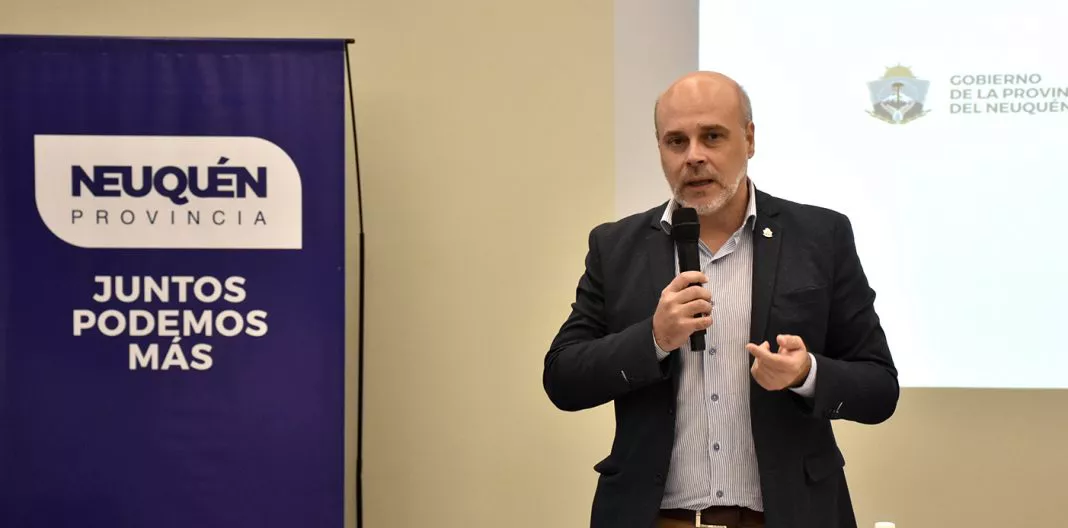 Ministro-Sebastian-Gonzalez-6-1068x528