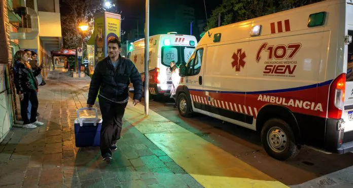 05-07-0224....-SIEN-REALIZA-EL-OPERATIVO-DE-LA-ABLACION-HEPATICA-PARA-CLINICA-PASTEUR-LGPM_4190-696x371