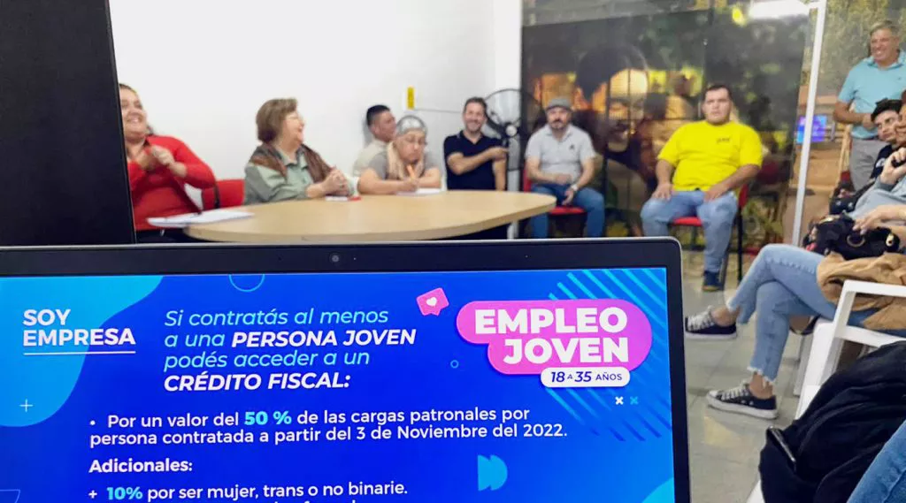 web-Reunion-con-la-Camara-de-Comercio-de-Plottier-1-1024x569