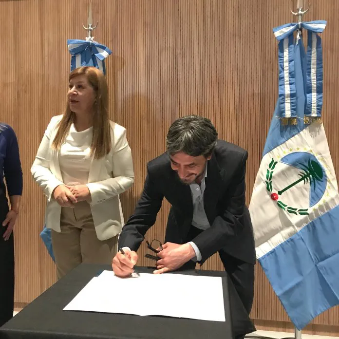 WhatsApp-Image-2024-10-07-at-17.38.16-696x696