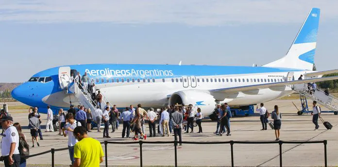 WEB-Avion-Aeropuerto__MG_9164-696x344