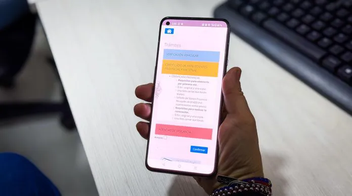 WEB-Certificados-Antecedentes-con-APP-696x387