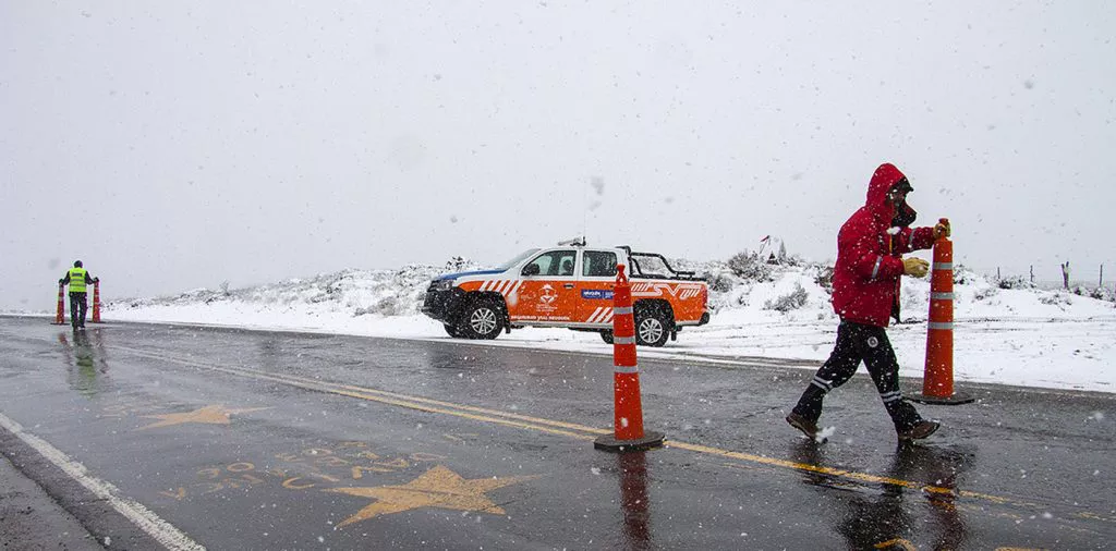 Operativo-NieveWEB-Seguridad-Vial-en-Collon-Cura_5997_033-1024x506