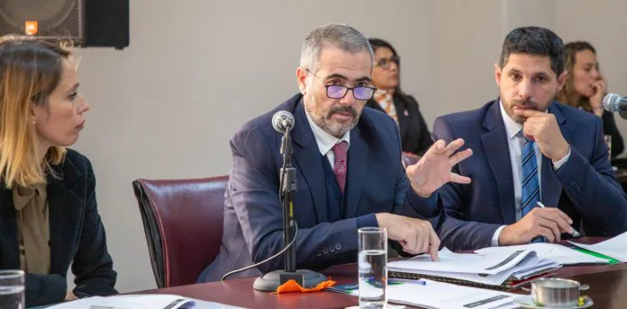 web-Regulacion-del-alquiler-de-propidades-destinados-a-hospedajes-turisticos-0362-696x344