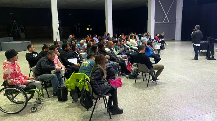 wEB...capacitan-sobre-autismo-1-696x387